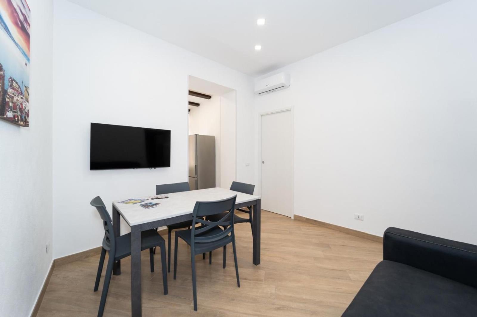 Apartment La Casa Di Nonna Naples